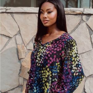 Veronica M 💕 Alvaro Burst Blouse